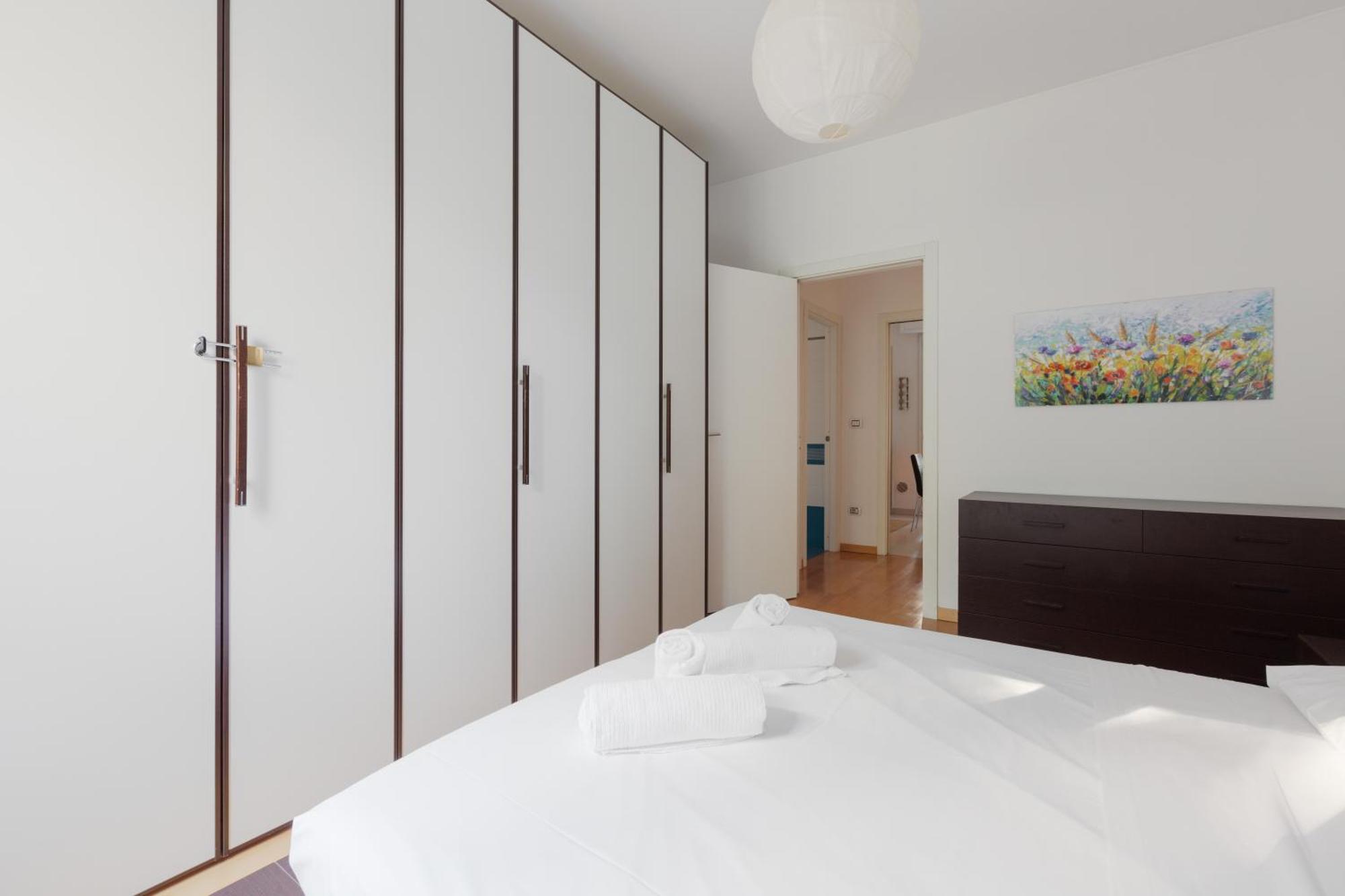 Irnerio- Washington Balcony Milano